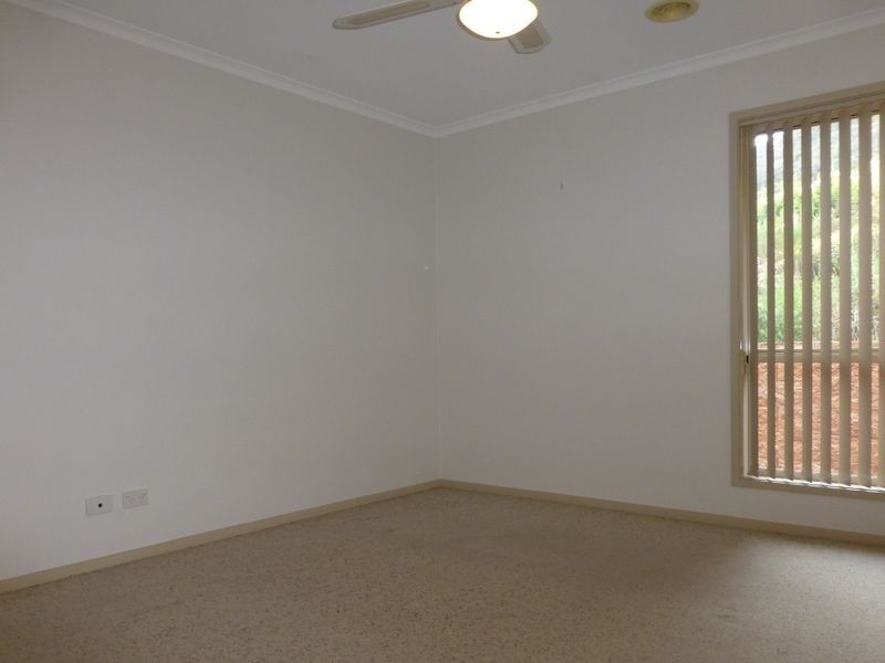 60 Charterisville Avenue, Conder ACT 2906