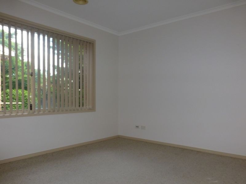 60 Charterisville Avenue, Conder ACT 2906