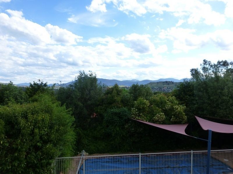 60 Charterisville Avenue, Conder ACT 2906