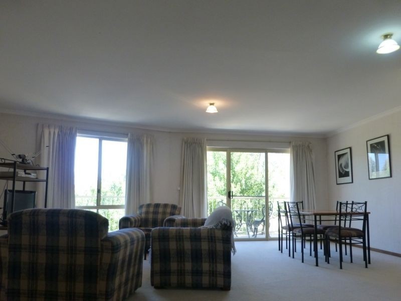 4/11 Tenison Woods Circuit, Bonython ACT 2905