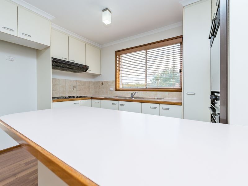 8 Kerkeri Close, Isabella Plains ACT 2905