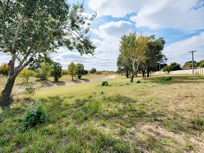8 Kerkeri Close, Isabella Plains ACT 2905