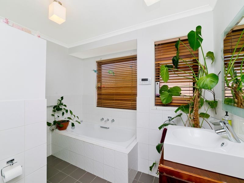 55 Rose Scott Circuit, Chisholm ACT 2905