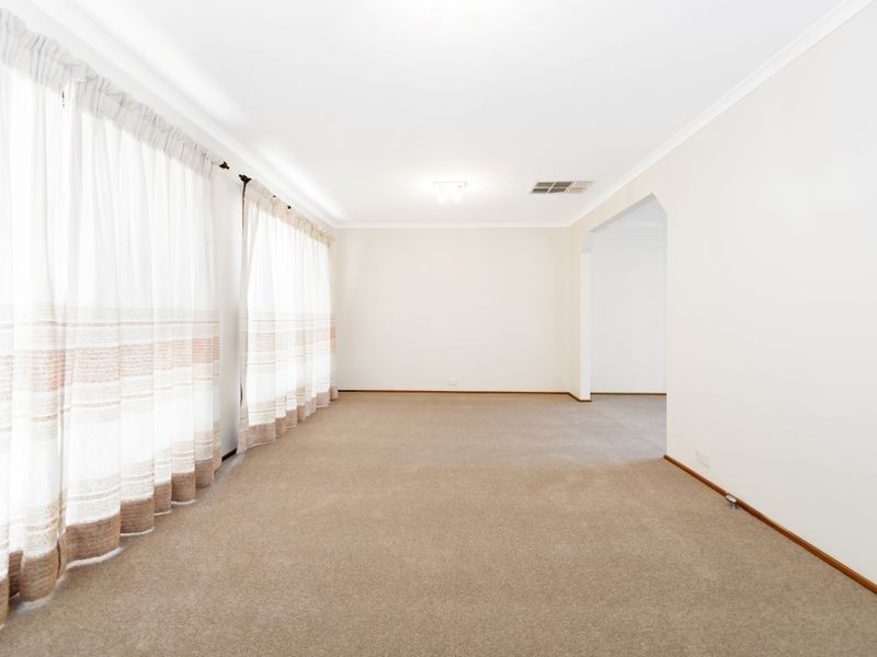 21 Casey Crescent, Calwell ACT 2905