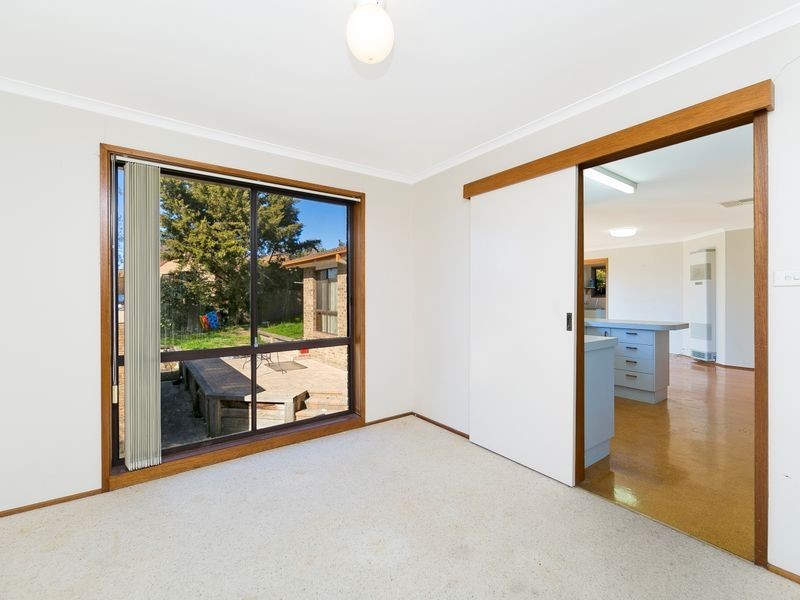 21 Casey Crescent, Calwell ACT 2905