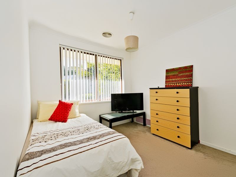 54 Balfour Crescent, Wanniassa ACT 2903