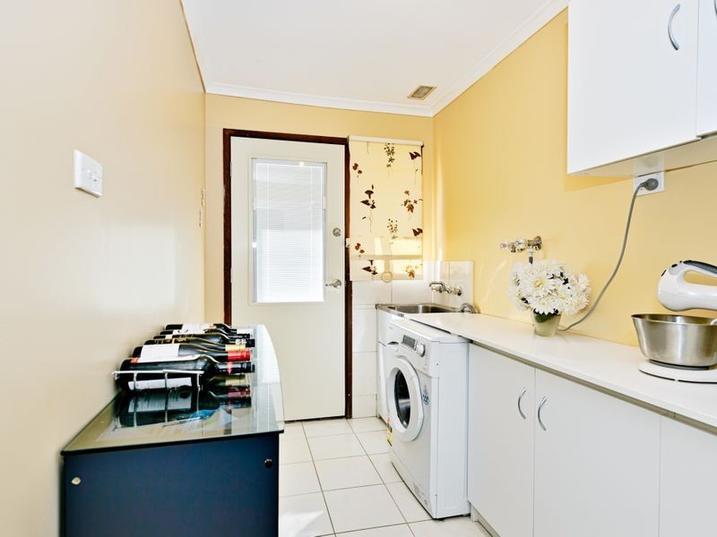 54 Balfour Crescent, Wanniassa ACT 2903