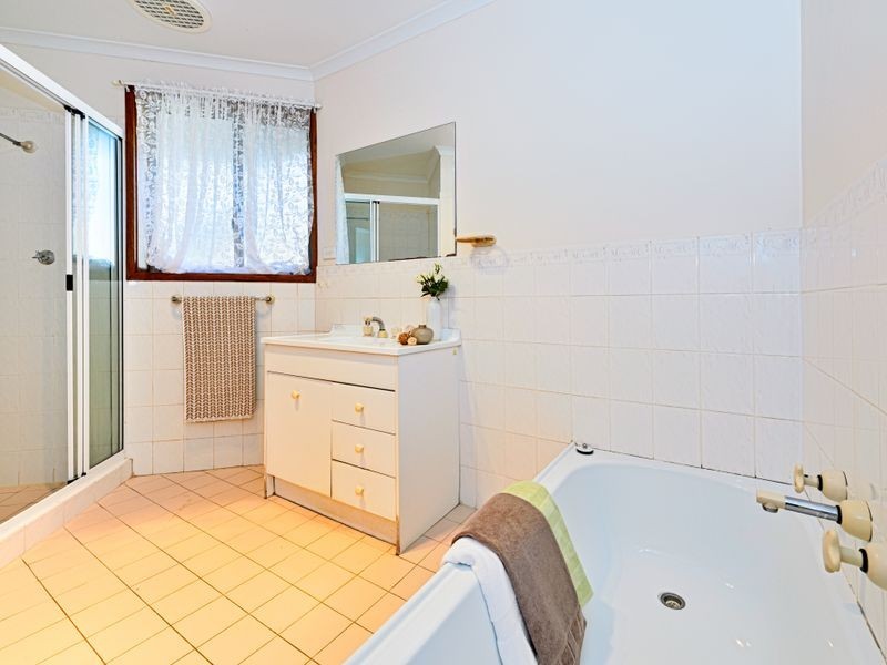 26 Casey Crescent, Calwell ACT 2905