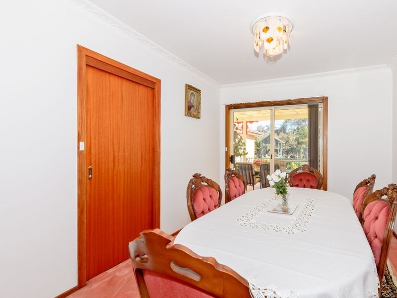 18 Charleston Street, Monash ACT 2904