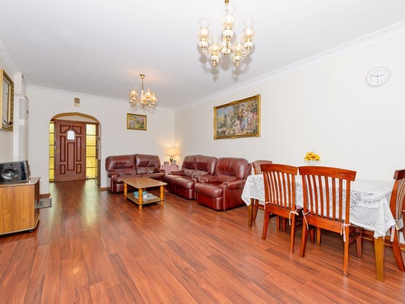 18 Charleston Street, Monash ACT 2904