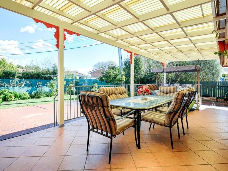 18 Charleston Street, Monash ACT 2904