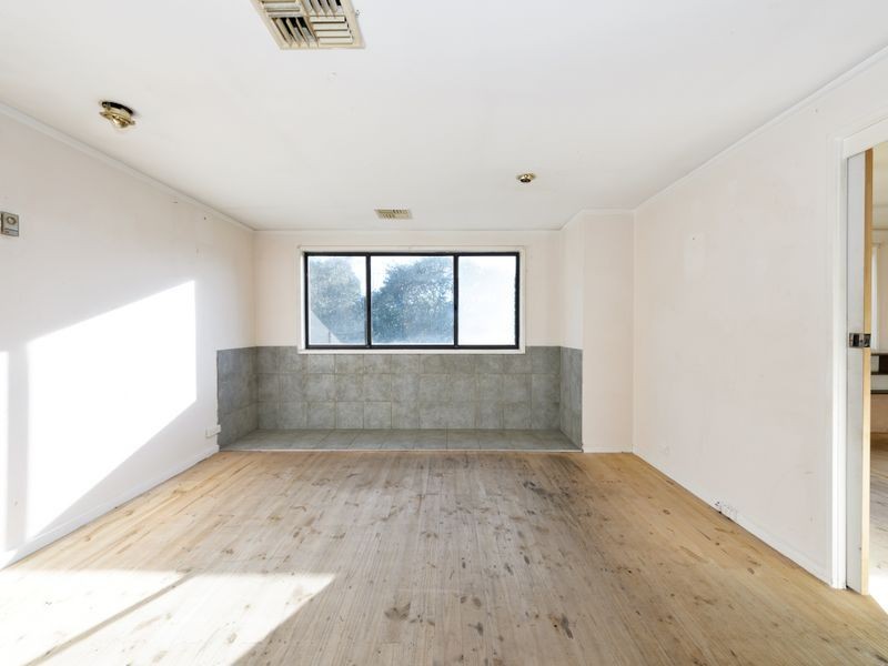 93 McKillop Circuit, Kambah ACT 2902