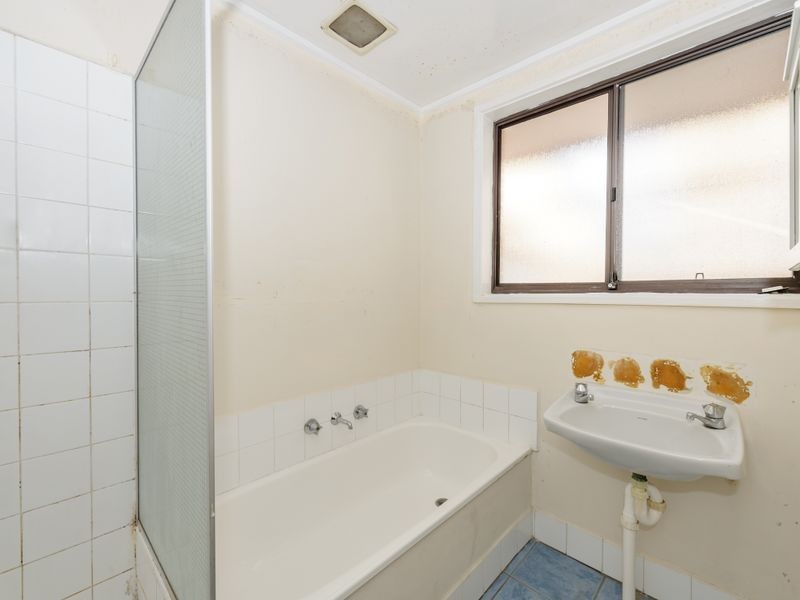 93 McKillop Circuit, Kambah ACT 2902
