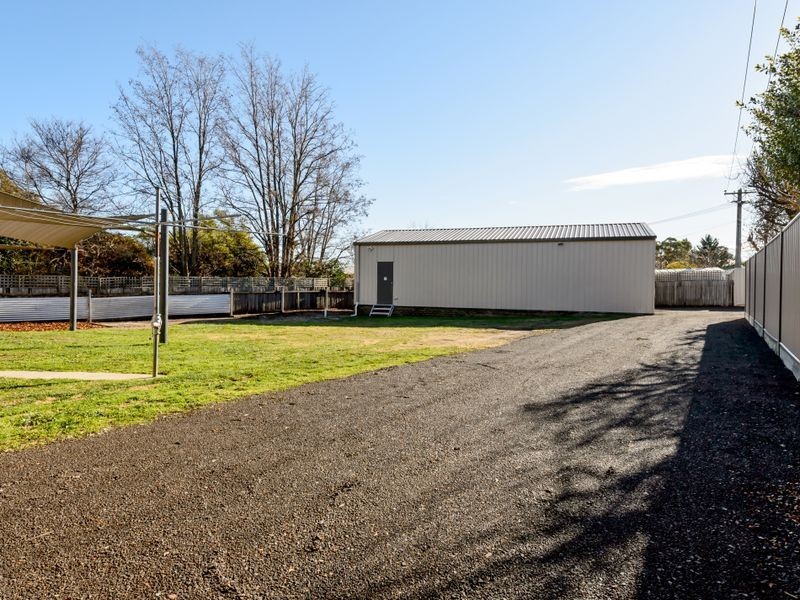 8 Donald Place, Gilmore ACT 2905