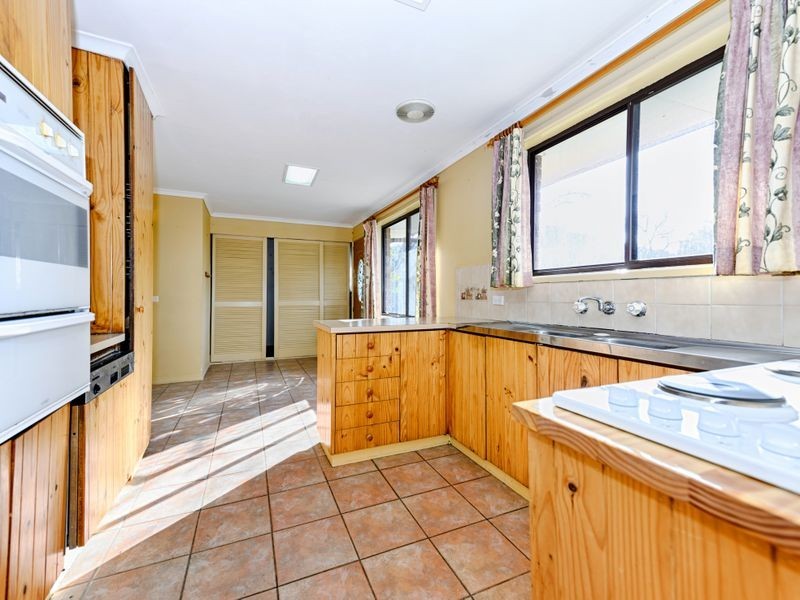 70 Bissenberger Crescent, Kambah ACT 2902