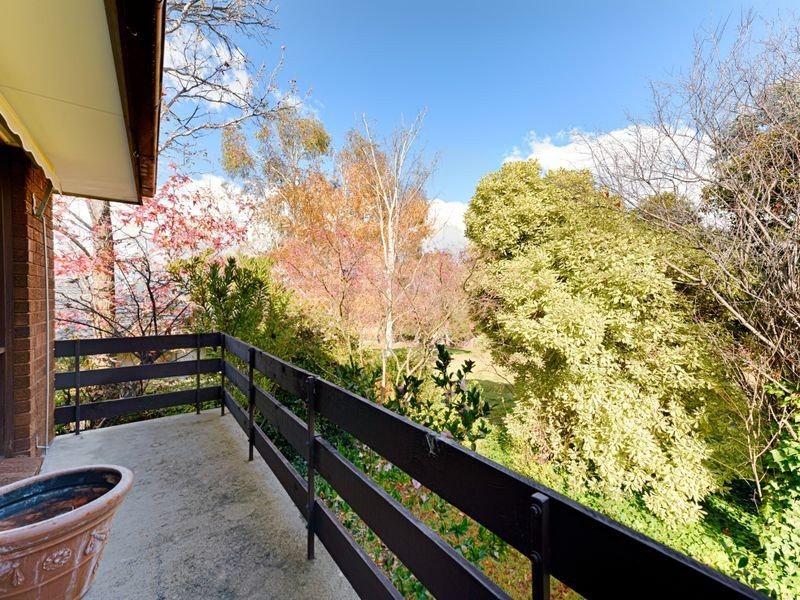 70 Bissenberger Crescent, Kambah ACT 2902