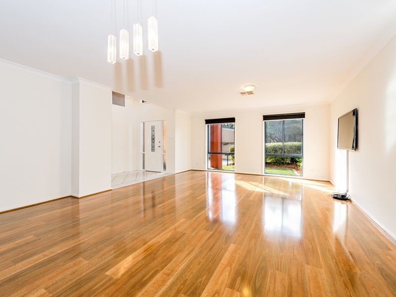 11/113 Mortimer Lewis Drive, Greenway ACT 2900