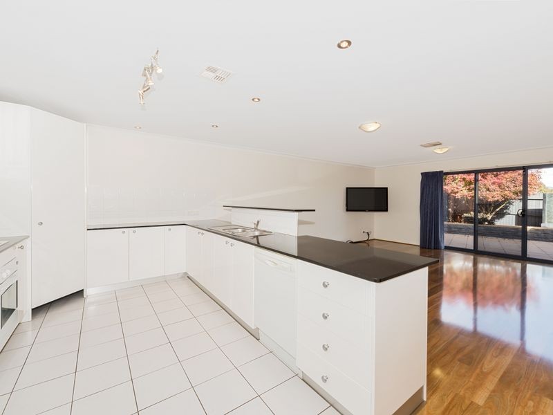 11/113 Mortimer Lewis Drive, Greenway ACT 2900