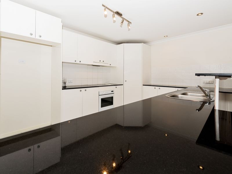 11/113 Mortimer Lewis Drive, Greenway ACT 2900