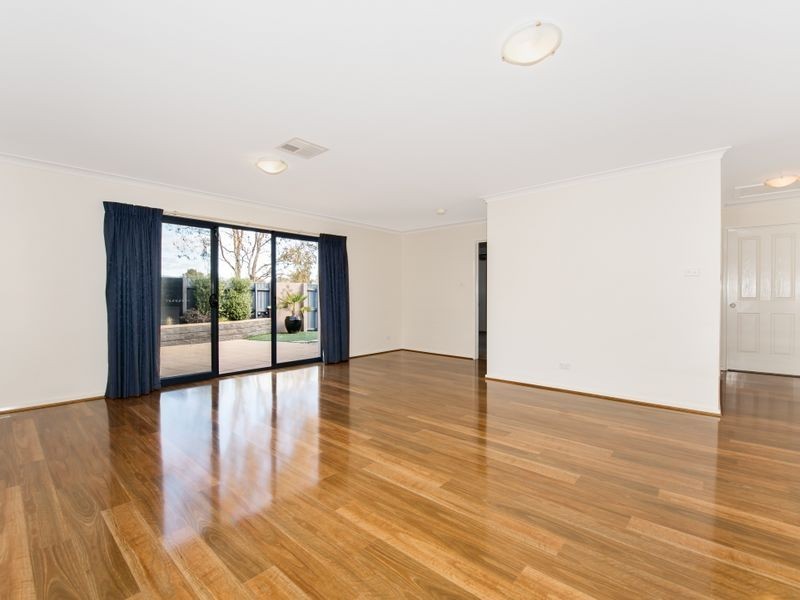 11/113 Mortimer Lewis Drive, Greenway ACT 2900