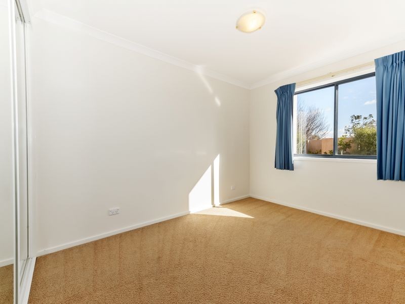 11/113 Mortimer Lewis Drive, Greenway ACT 2900