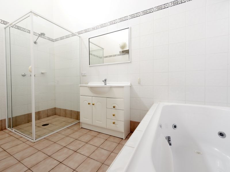 11/113 Mortimer Lewis Drive, Greenway ACT 2900