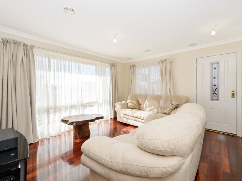62 Patrick White Circuit, Franklin ACT 2913