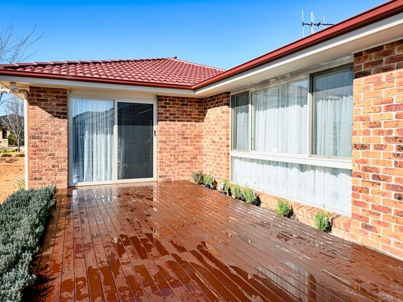 62 Patrick White Circuit, Franklin ACT 2913