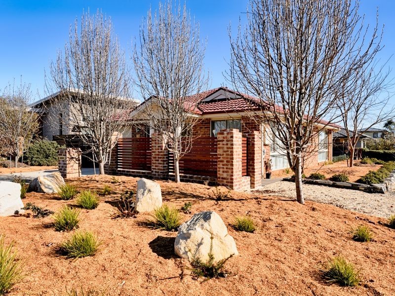 62 Patrick White Circuit, Franklin ACT 2913