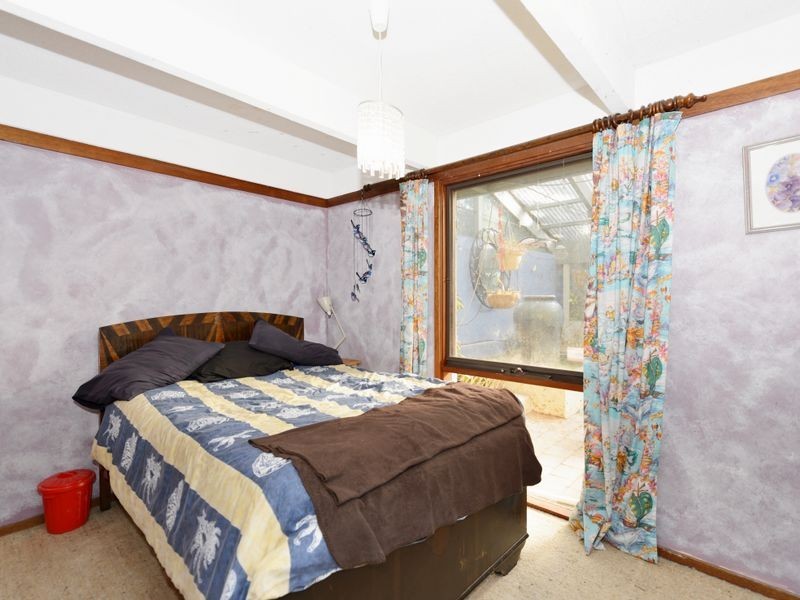 27 Bruxner Close, Gowrie ACT 2904