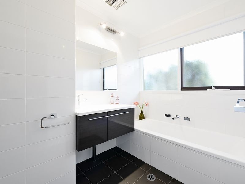 37 Weathers Street, Gowrie ACT 2904