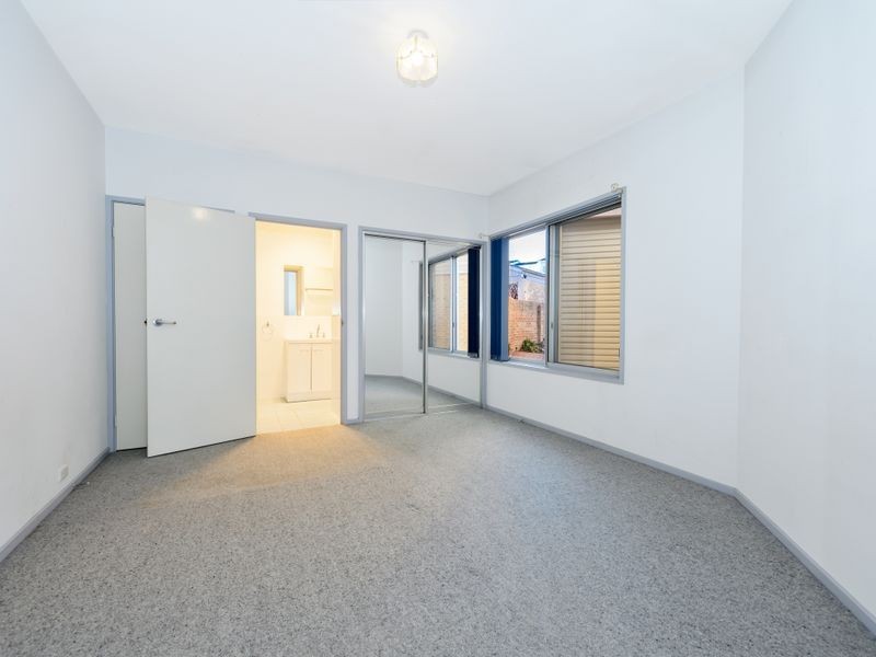 71 De Little Circuit, Greenway ACT 2900