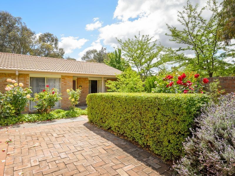 1/12 Burdett Crescent, Theodore ACT 2905
