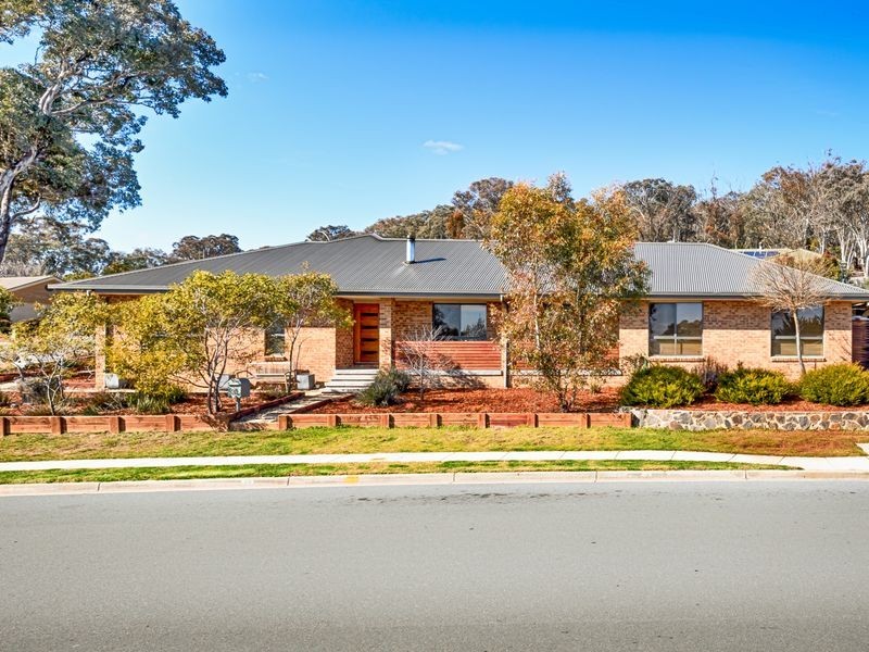 28 Stringybark Drive, Jerrabomberra NSW 2619