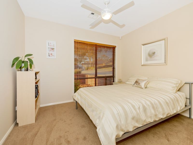 28 Stringybark Drive, Jerrabomberra NSW 2619