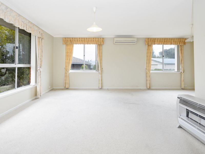 10 Maloney Street, Wanniassa ACT 2903