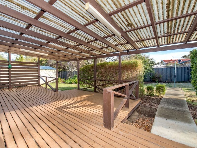 10 Maloney Street, Wanniassa ACT 2903