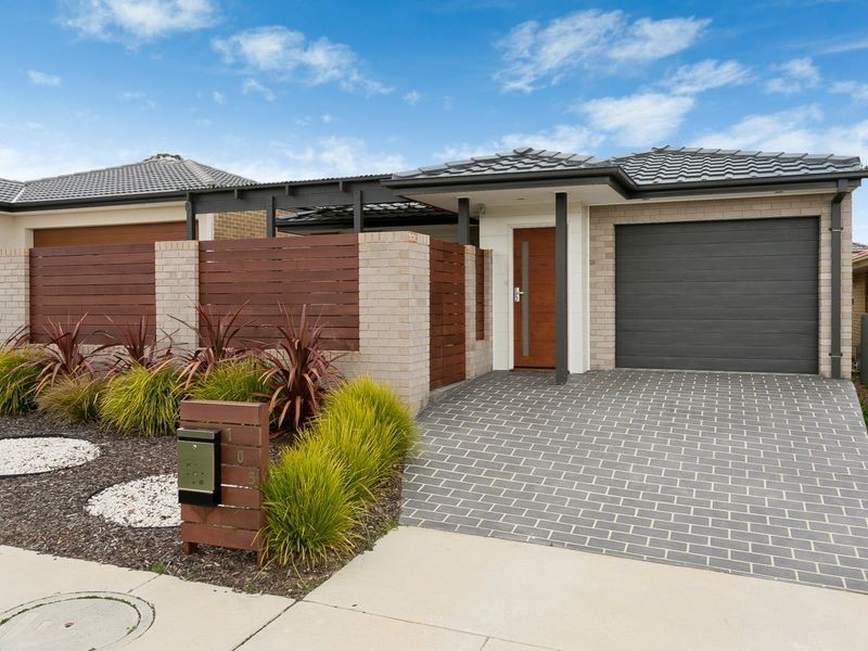 105 Essie Coffey Street, Bonner ACT 2914