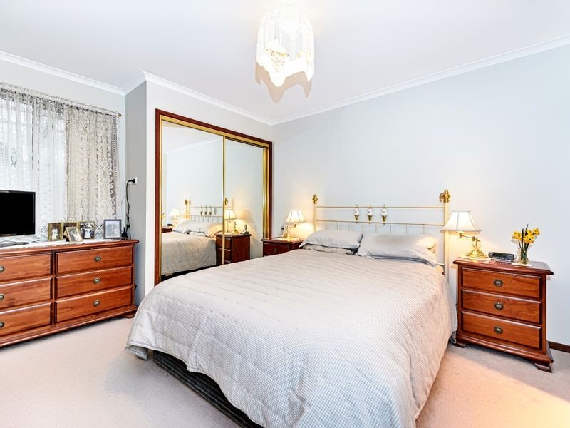 4 Downward Place, Kambah ACT 2902