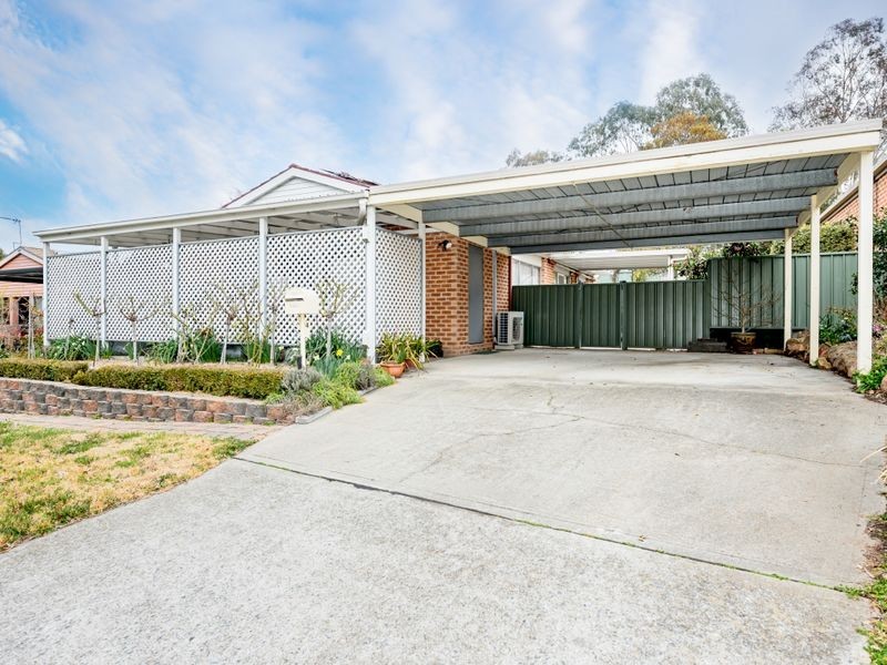 4 Downward Place, Kambah ACT 2902