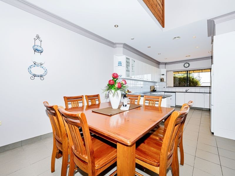 8 Price Place, Gordon ACT 2906