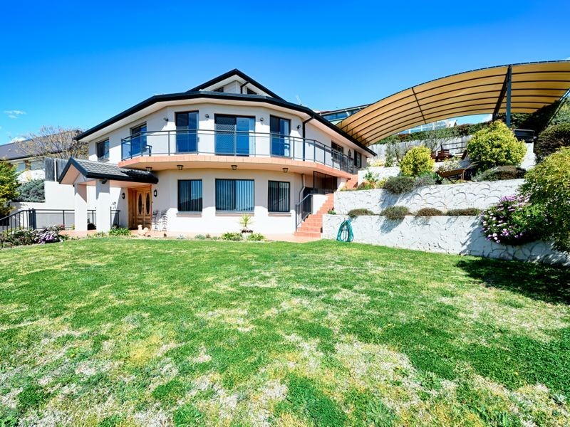 8 Price Place, Gordon ACT 2906