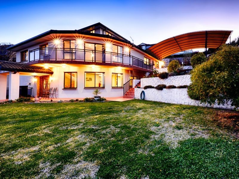 8 Price Place, Gordon ACT 2906