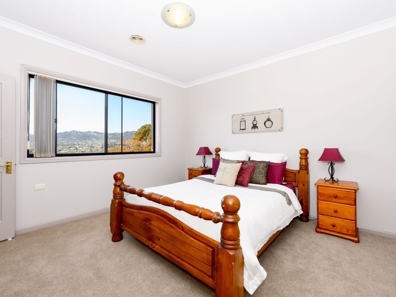 8 Price Place, Gordon ACT 2906