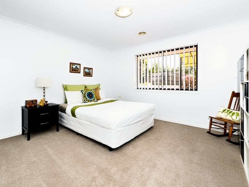 8 Price Place, Gordon ACT 2906