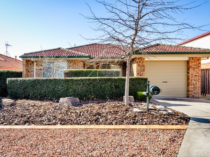 4 Plante Place, Conder ACT 2906