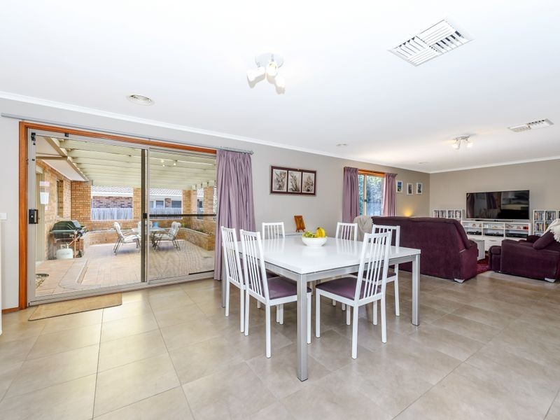 43 Ina Gregory Circuit, Conder ACT 2906