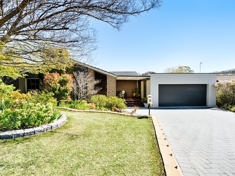 3 Brassington Place, Fadden ACT 2904