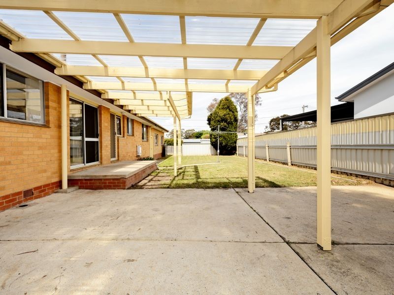 16 Ferrett Circuit, Kambah ACT 2902