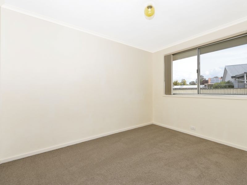 16 Ferrett Circuit, Kambah ACT 2902